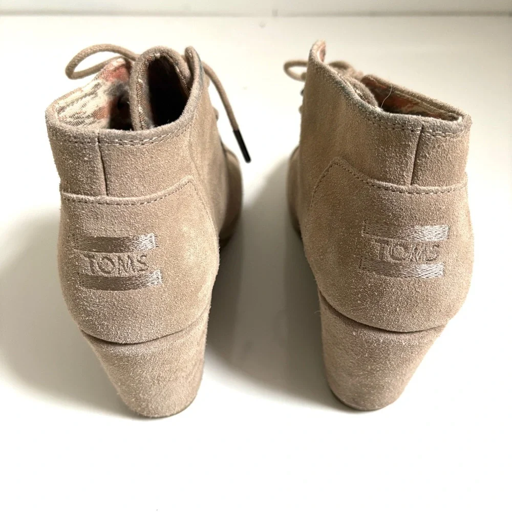 Toms | Women’s Brown Tan Suede Lace Up Tie Desert Wedge Ankle Boot Size 9 - Picture 5 of 7
